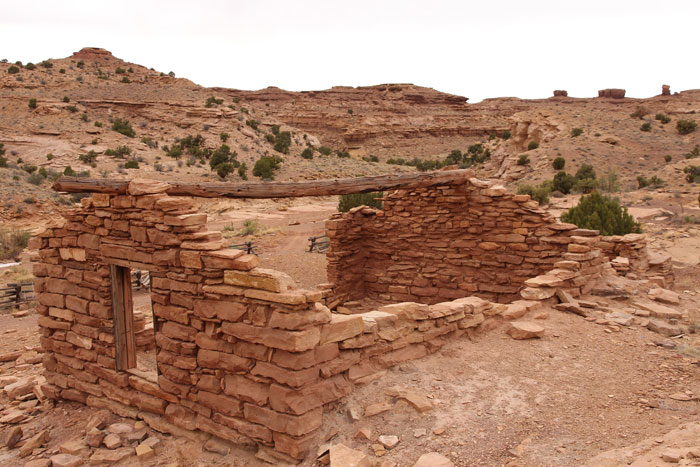 A stone cabin at Temple Mountain in the San Rafael Swell.